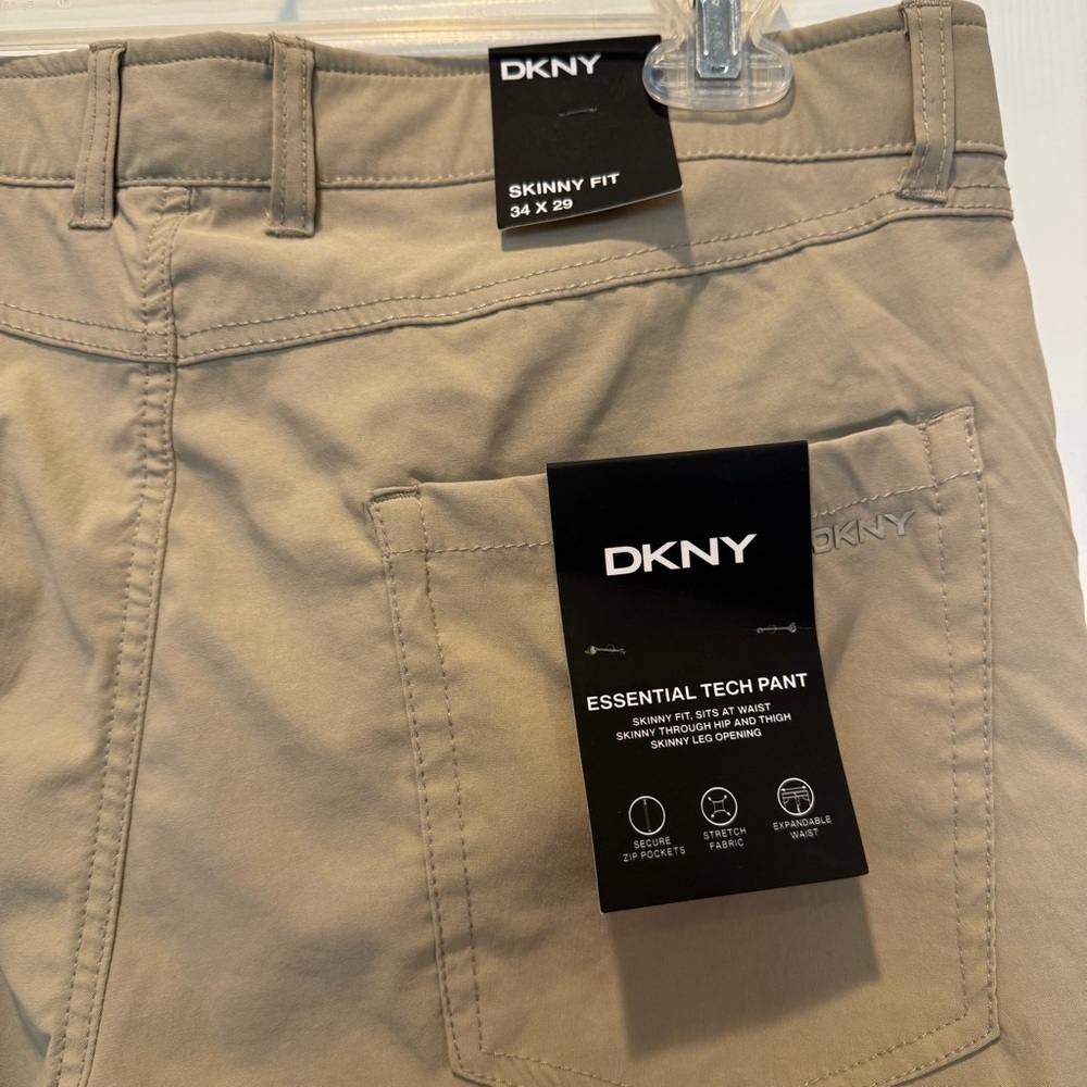 DKNY Men's Essential Tech Chino Pant Khaki 34x29 Stretch Comfort Office Business